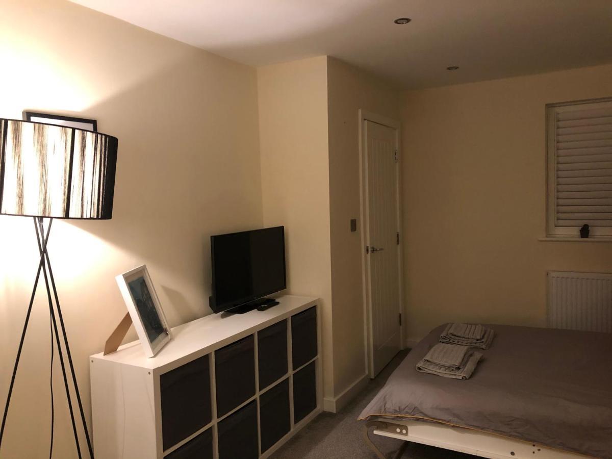Apartment M60 Modern With Free Parking